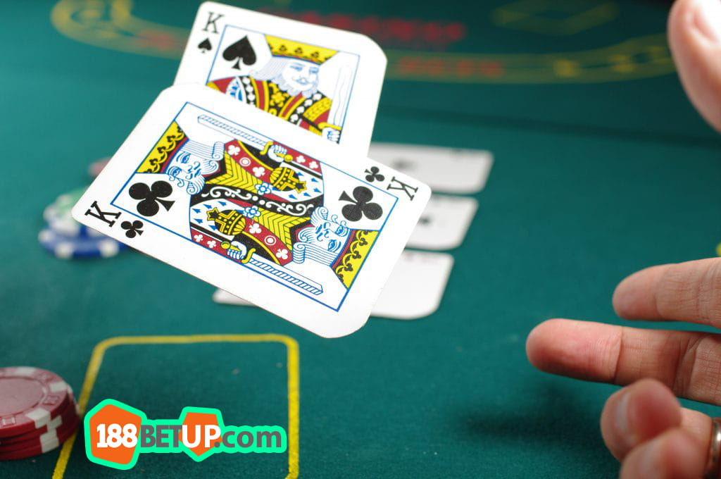 Cách chơi poker online 188bet dễ dàng