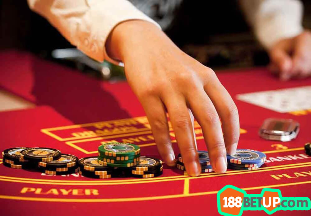 Không nên chơi gấp thếp ở VIP Baccarat 188Bet